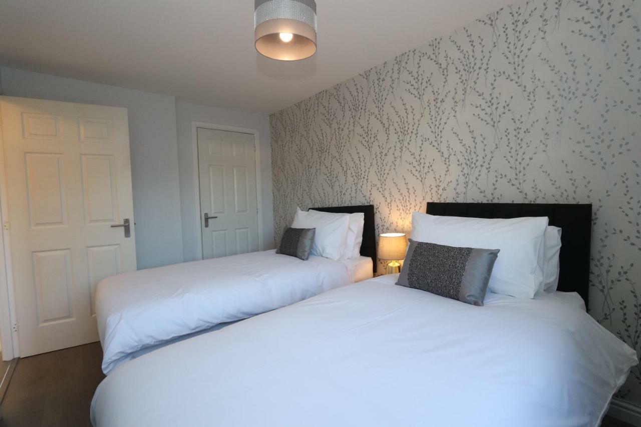 Dunfermline - Luxury Two Bedroom Apartment - Tp מראה חיצוני תמונה